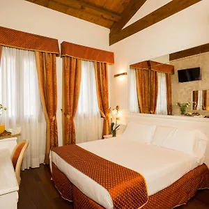 Casa de hóspedes Casanova Fourrooms