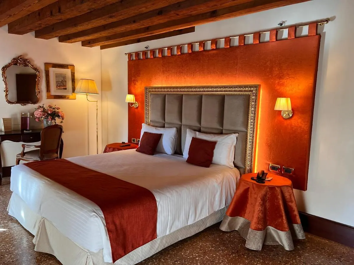 ****  Ruzzini Palace Hotel Benátky Itálie